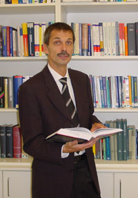 [Prof. Dr. Jörg Becker]