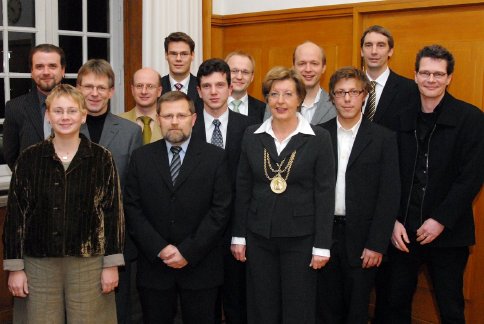 Rektorin Prof. Nelles mit den Preistrgern des Jahres 2008