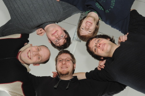 Das Parabelflug-Team (im Uhrzeigersinn): Thorben Kelling (vorn), Jens  Teiser, Markus Tegeder, Tim Jankowski und Matthias Lischper