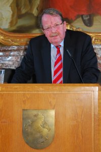 Dekan Prof. Dr. Heinz-Dietrich Steinmeyer