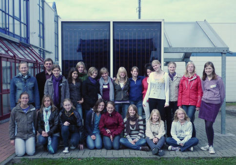 Bei der Besichtigung der Firma "Bosch Solarthermie" bekamen die "Lili-Girls" Einblicke in MINT-Berufe.