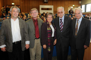 Prof. Dr. Matthias Lwe, Prof. Dr. Joachim Cuntz, Dr. Marianne Ravenstein, Prof. Dr. Hermann Wittig und Prof. Dr. Norbert Schmitz (von links nach rechts)