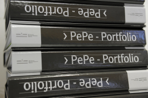 Das neue "Pepe-Portfolio" - ein praktischer Ordner mit praktischen Infos.