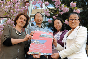 Prof. Dr. Susanne Gnthner, Zhu Quiang, Ma Ying und Dong Jing