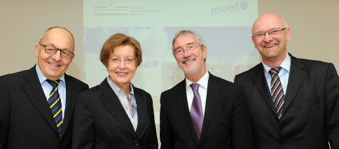Dr. Gerhard Hrpel, Rektorin Prof. Dr. Ursula Nelles, Staatssekretr Dr. Gnther Horzetzky und Prof. Dr. Martin Winter (v. l.)