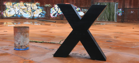 Ein Motiv aus der Fotoausstellung der Expedition Mnsterland - das "X" steht fr das Unbekannte, Vergessene.