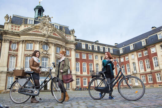 Werbefoto Universität Münster (Fahrräder vor dem Schloss)