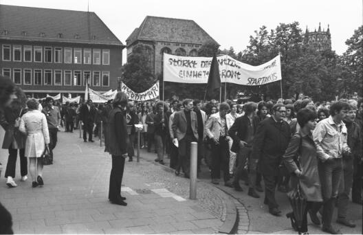 Demonstration auf dem Domplatz, ca. 1971