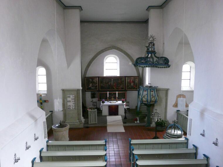 Blick in das Kirchenschiff der ev. Kirche zu Welver