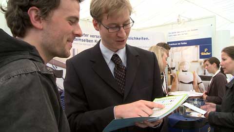 Die BusinessContacts M&uuml;nster ist eine Messe an der Wirtschafts- wissenschaftlichen Fakult&auml;t der WWU M&uuml;nster. Das Messekonzept basiert auf dem Ziel, den Austausch zwischen akademischer Theorie und wirtschaftlicher Praxis zu f&ouml;rdern.