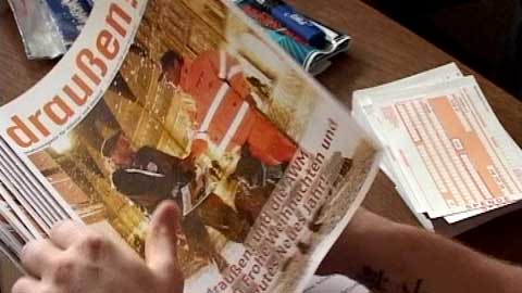 Das Stra&szlig;enmagazin berichtet &uuml;ber allt&auml;gliche Themen, soziale Brennpunkte und alles, was die M&uuml;nsteraner noch bewegt. Die Zeitung ist zugleich ein soziales Projekt, das Wohnungs- und Arbeitslosen eine Einnahmequelle gibt und ihnen langfristig die R&uuml;ckkehr ins normale Leben erm&ouml;glichen m&ouml;chte. 