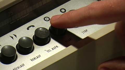 Ein Verbrechen - ein Verd&auml;chtiger - ein Verh&ouml;r. Ein etwas anderer &bdquo;M&uuml;nster-Tatort&ldquo; - konzipiert, gespielt und gedreht von den Teilnehmern der Lehrveranstaltung am Servicepunkt Film.  