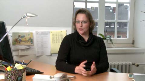 Fragen kommen vor und w&auml;hrend eines Studiums immer auf: Was soll ich studieren? Welche Sprachanforderungen gibt es? Wie finanziere ich mein Studium? Wie kann ich Pr&uuml;fungsangst &uuml;berwinden? Bei all diesen Fragen hilft die Zentrale Studienberatung.