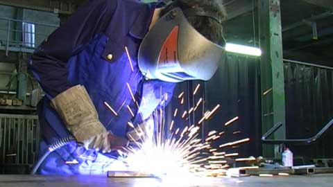 Neben Studium und Forschung bietet die Universit&auml;t M&uuml;nster 22 verschiedene Ausbildungsberufe. Vom IT-System-Elektroniker bis hin zum Pr&auml;parator. Die Reihe Azubi@wwu stellt einige dieser Berufe vor.

