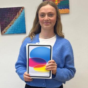 25 04 23 Gewinnerin Ipad-2