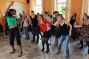 Mehr als 40 Studierende machten beim Samba-Workshop im Begegnungszentrum "Die Brcke" mit. Foto upm / Peter Grewer