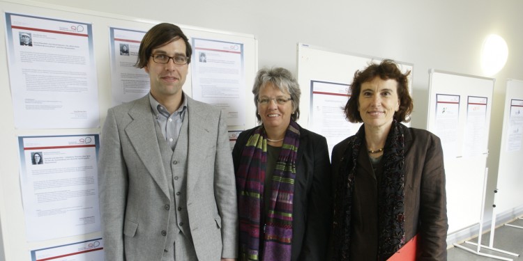 Dr. Wolfgang Imo, Dr. Marianne Ravenstein und Prof. Dr. Susanne Günthner (v. l.) eröffneten gemeinsam das CeSI.<address>© WWU/bea</address>