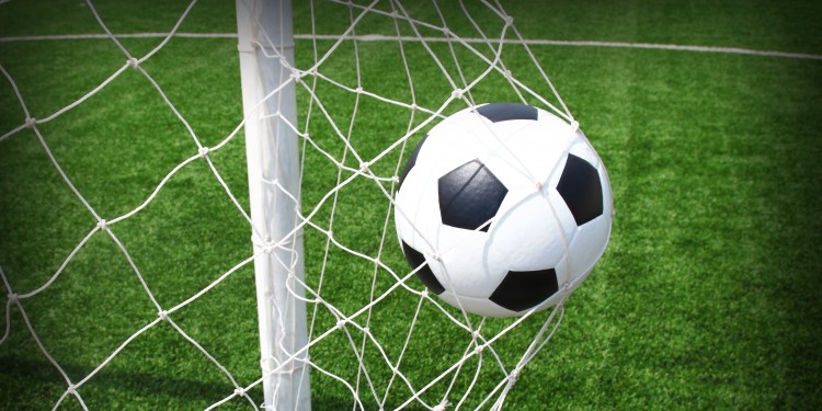 Neue Studie: Der Fußball landet trotz Drei-Punkte-Regel zu selten im Tor<address>© Colourbox.de</address>