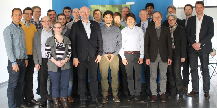 Das Projektteam beim Kick-off-Meeting am Batterieforschungszentrum MEET in Münster<address>© WWU/MEET</address>