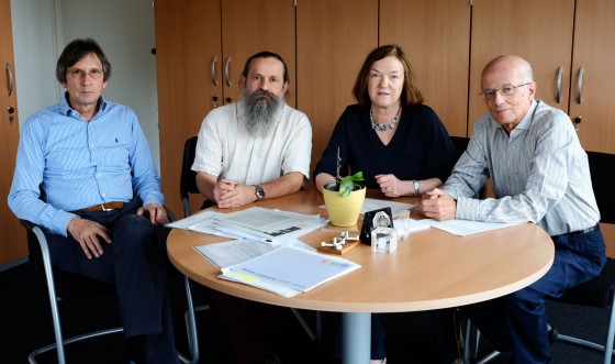 The team of researchers (from left): Prof. Dr. Krzysztof Redlich, Prof. Dr. Anton Andronic, Prof. Dr. Johanna Stachel and Prof. Dr. Peter Braun-Munzinger<address>© private</address>