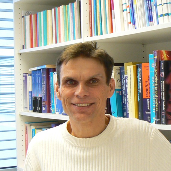 Prof. Armido Studer heads a working group Institute of Organic Chemistry.<address>© Uni MS - AK Studer</address>