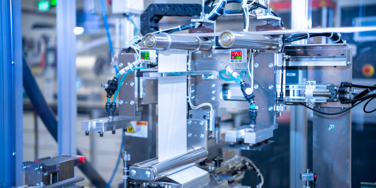 The laboratories at the MEET Battery Research Center explore both the dry processing of electrodes and their recycling.<address>© Uni Münster - Michael Möller</address>