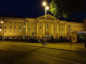 Haupteingang zum Trinity College Campus