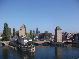 Blick über Straßburg vom Vauban-Wehr aus