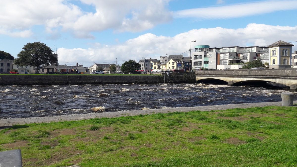 Fuß fassen in Galway – HINTERM HORIZONT