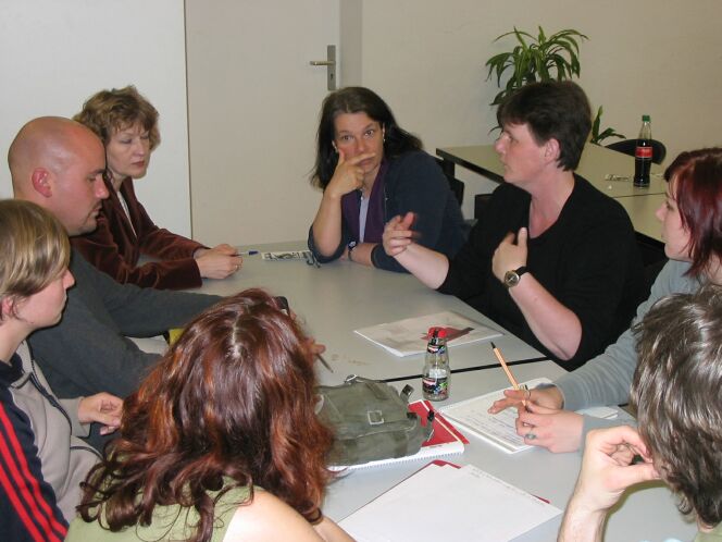 zurück zur Arbeit der Projektgruppe Pressearbeit