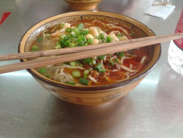 Das Essen in der Mensa der Xi'an International Studies University