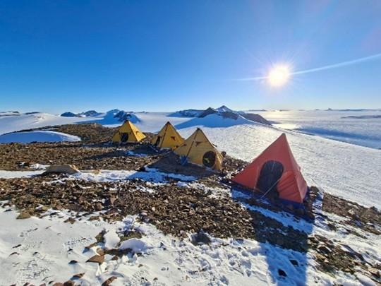 Forschungs-Camp im Ewigen Eis der Ostantarktis