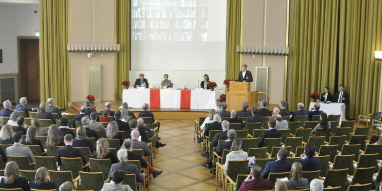 43. Versicherungstag
