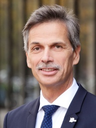 Prof. Dr. Dr. h.c. Jörg Becker