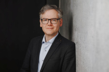 Prof. Dr. Matthias Erdbeer