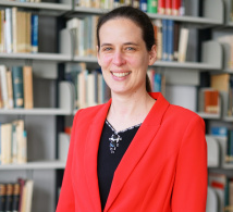 Professorin Dr. Corinna Koch