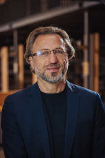 PD Dr. Lirim Selmani
