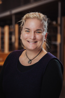 Dr. Viola Voß, M.A., MA LIS