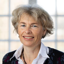 Prof. Dr. Karin Busch
