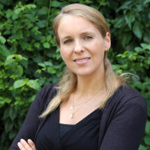 Dr. Alexandra Mutwill