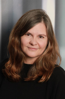 Dr.  Angelika Rambold