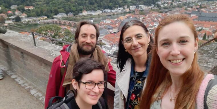 Das DigiKopt-Team in Heidelberg. Von hinten links nach vorne rechts: Daniel Kischko, Jacquline Wormstädt, Dr. Suzana Hodak und Malin Hartwig.