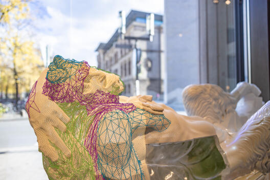 Skulptur "Reclining Pan" von Oliver Laric mit 3D-Gitternetz
