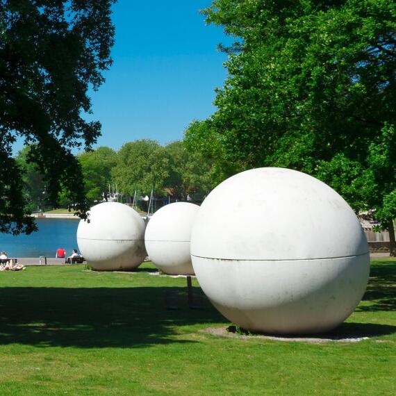 Aasee Giant-pool-balls Presseamt M _nster M _nsterview