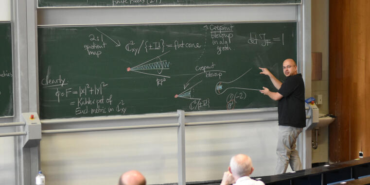 Hans-Joachim Hein: Ricci Curvature, Scalar Curvature and Regularity Theory