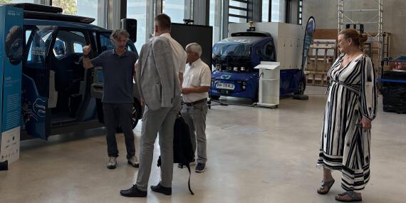 Nizza Delegationsreise 1 Zugeschnitten