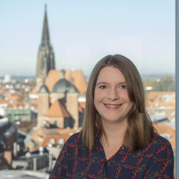 Yvonnne Noltensmeier, Öffentlichkeitsarbeit