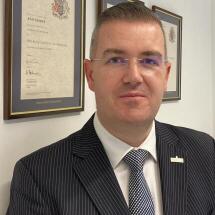 Prof. Dr.  Ryan  Gilmour