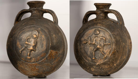 Feldflasche mit Darstellung zweier Gladiatoren