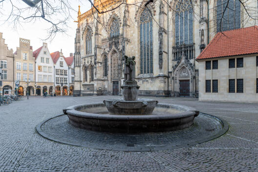 Lambertibrunnen auf dem Lamberti-Kirchplatz